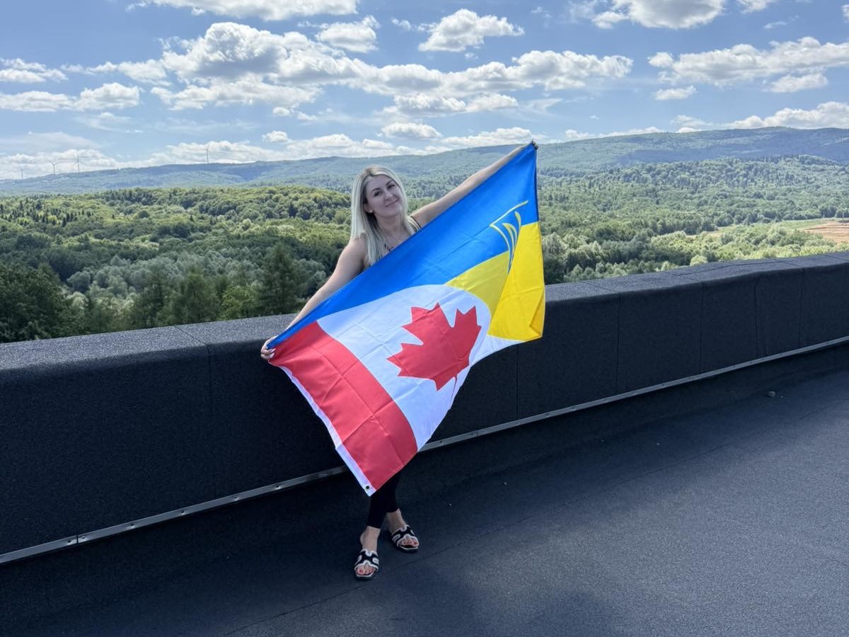 КАНАДІЙЦІ ПІДТРИМУЮТЬ ЧИМ МОЖУТЬ,  ЛИШ БИ УКРАЇНА ВИСТОЯЛА