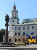 НА ЩО ПЕРЕРОЗПОДІЛЕНО КОШТИ З ПЕРЕВИКОНАННЯ БЮДЖЕТУ...